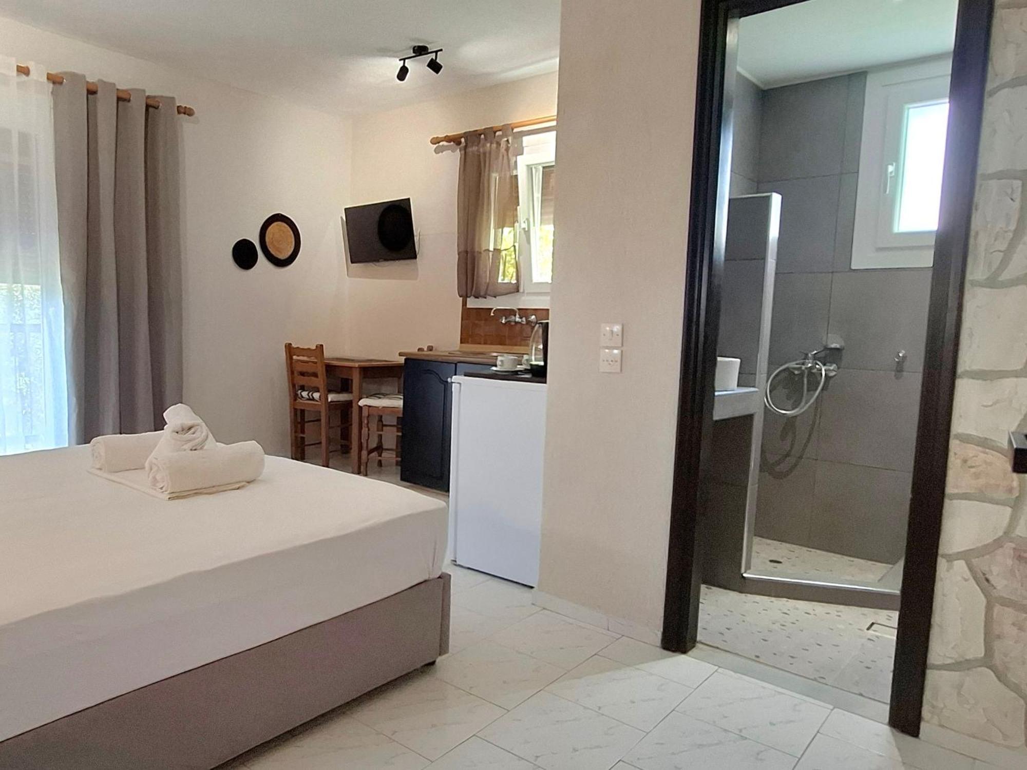 Georgia Apartments Stafylos Cameră foto