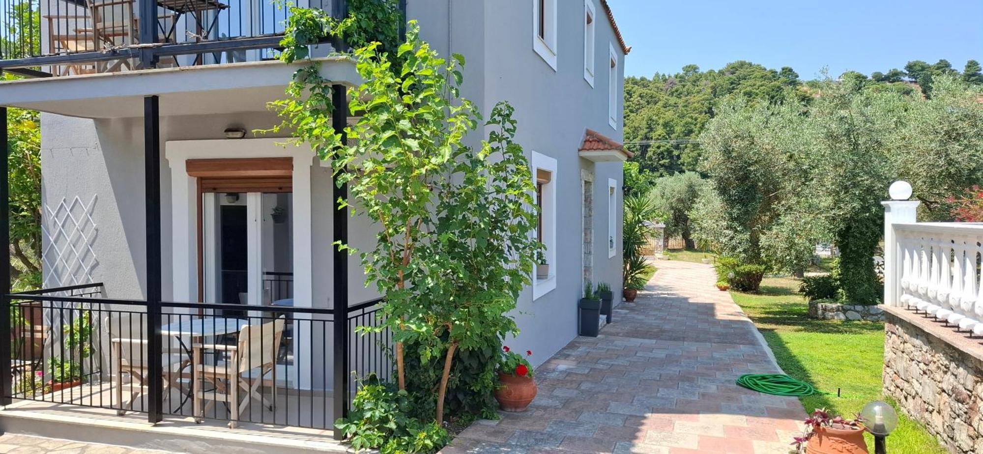 Georgia Apartments Stafylos Exterior foto